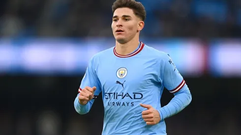 Julián Álvarez, con pocos minutos en Manchester City.