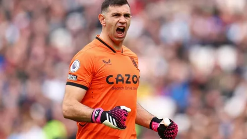 Dibu Martínez podría llegar al big-six de la Premier League: "Interés concreto"