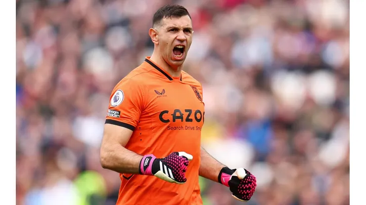 Dibu Martínez podría llegar al big-six de la Premier League: "Interés concreto"
