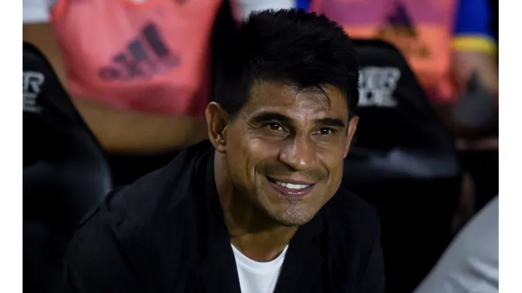 Hugo Ibarra, cuestionado por los hinchas de Boca.