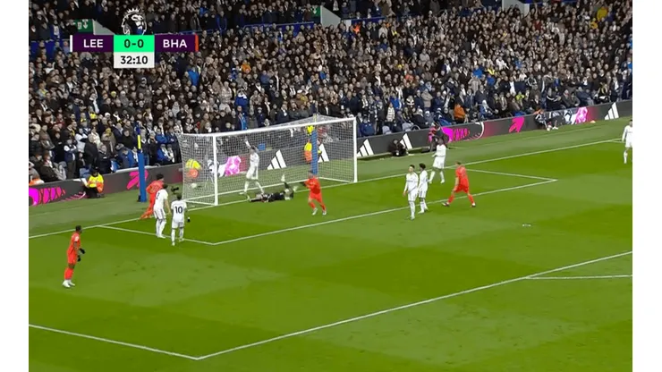 VIDEO | También de cabeza: el gol de Alexis Mac Allister para el Brighton ante el Leeds