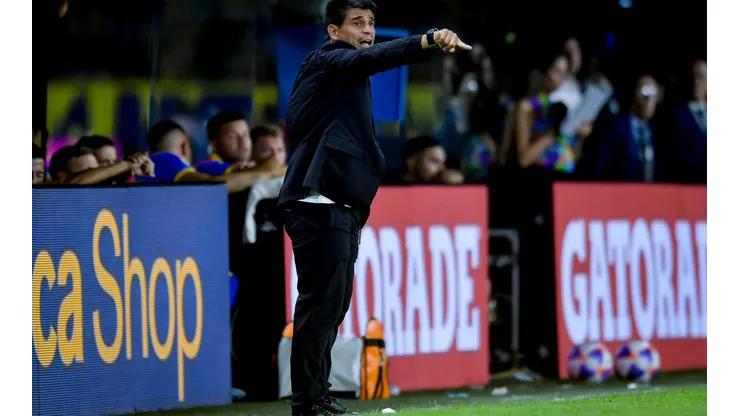 Ibarra reveló el motivo de los cambios que generaron el murmullo de los hinchas de Boca