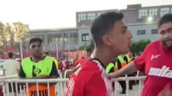 Increparon a un jugador de Independiente: "Ganan fortuna"