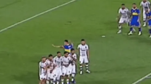 ¿Jugada preparada? Todos hablan de lo que hizo Roncaglia en este tiro libre