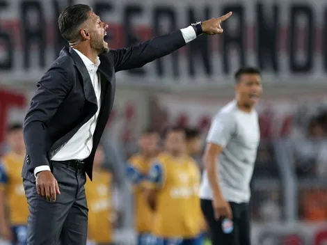 Demichelis explicó por qué Santiago Simón no jugó ni un minuto ante Arsenal