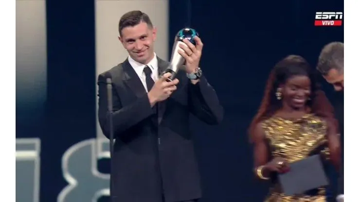 Emiliano Martínez, ganador del "The Best".