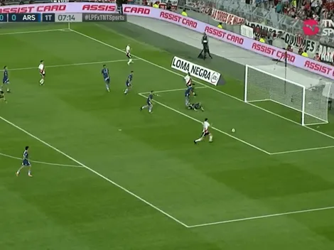 VIDEO | Paradela golpeó de arranque y River ya le gana a Arsenal