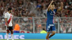 El festejo de Arsenal en el Monumental.