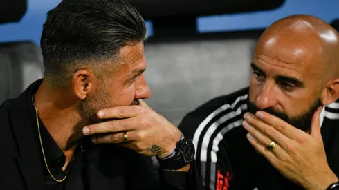 Salen del equipo: las 2 figuras que Demichelis mandaría al banco ante Arsenal