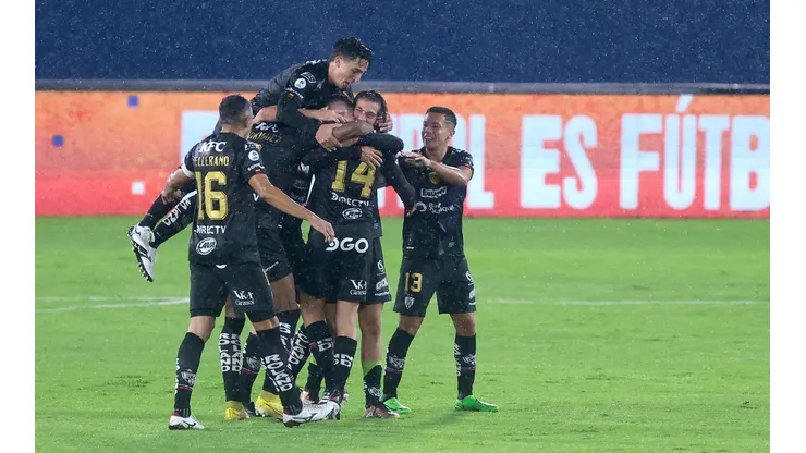 El defensor argentino que amargó al Flamengo y quiere jugar en Boca: "No lo dudaría"