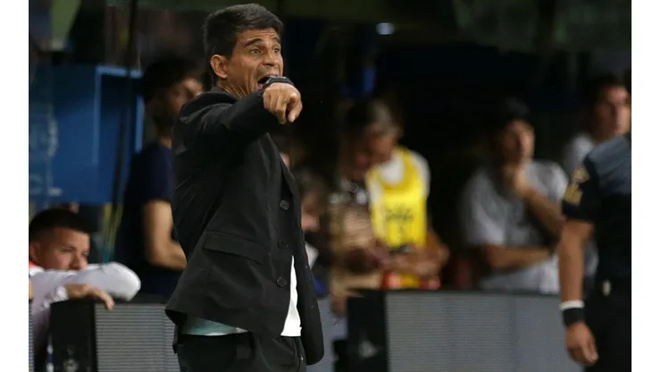 Bronca en Boca por un jugador que Ibarra bajó a Reserva: "No tiene sentido"