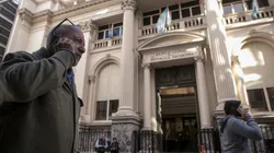 No abrirán los bancos el jueves 23 de febrero.