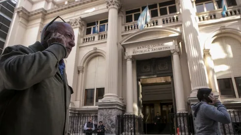 No abrirán los bancos el jueves 23 de febrero.