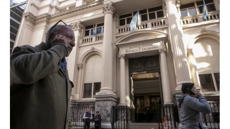 No abrirán los bancos el jueves 23 de febrero.