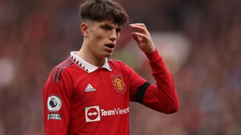 Se la jugó: Garnacho sorprendió a todos con su nuevo look