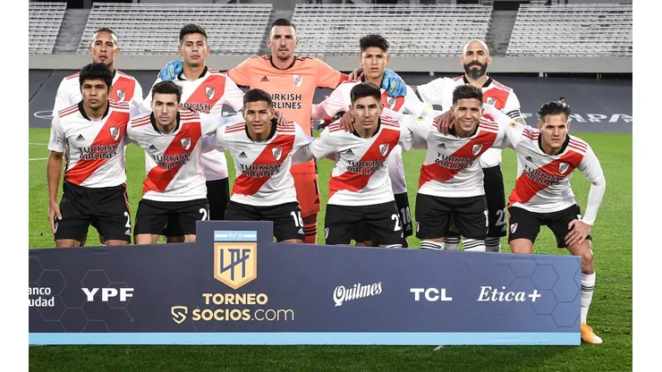 Lo rechazaron hasta en medio oriente: el jugador que River no puede ubicar tras el mercado de pases