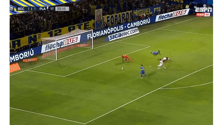 Merentiel festejó su primer gol en Boca.