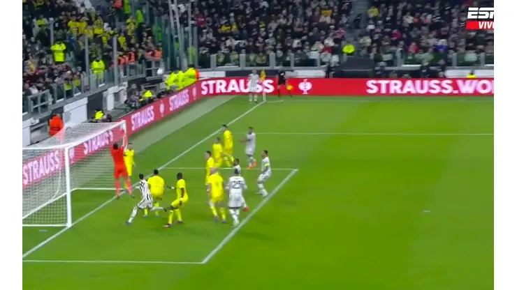 VIDEO | Era para Puskas: Di María estuvo a centímetros de convertir un golazo olímpico