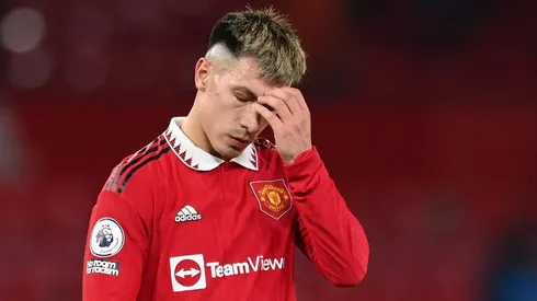 Lisandro Martínez, ni entre los suplentes del United.