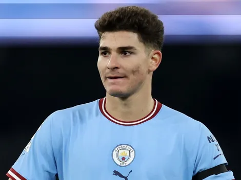 ¿Juega Julián Álvarez en Arsenal vs. Manchester City por Premier League?