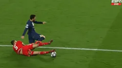 La patada brutal de Pavard sobre Messi.