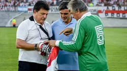 ¿Y Passarella? La llamativa foto de los dirigentes de River con los campeones del Mundo