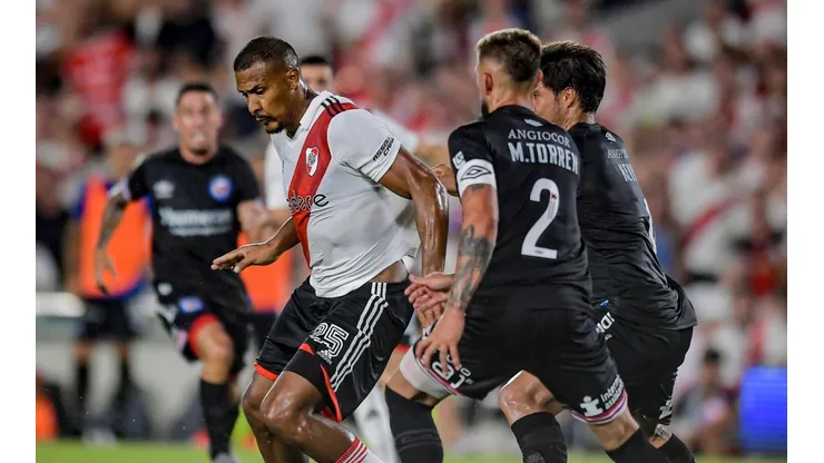 Rondón durante el partido contra Argentinos.