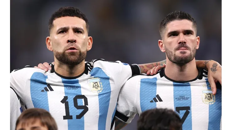 Otamendi y De Paul mantienen una gran relación.