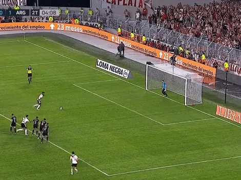 VIDEO | Borja rompió el arco y le dio vida a River ante Argentinos