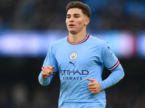 ¿Por que no juega Julián Álvarez en Manchester City vs Aston Villa por Premier League?