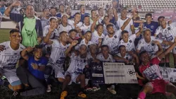 Centro Español celebrando la histórica clasificación.