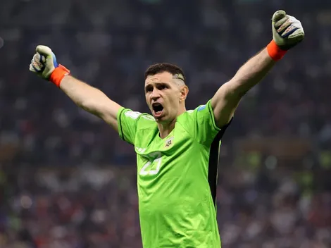 ¿El mejor del mundo? Dibu Martínez quedó dentro del podio en los premios The Best