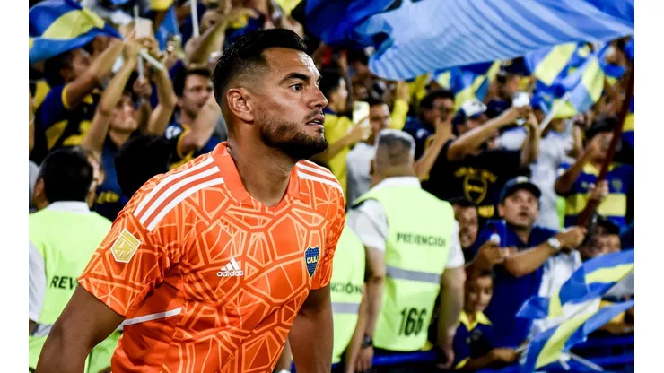 Tapó el primero en Boca: ¿cuántos penales atajados acumula Sergio Romero en su carrera?