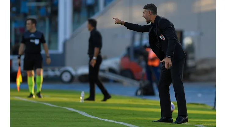 Martín Demichelis durante el partido en Córdoba.