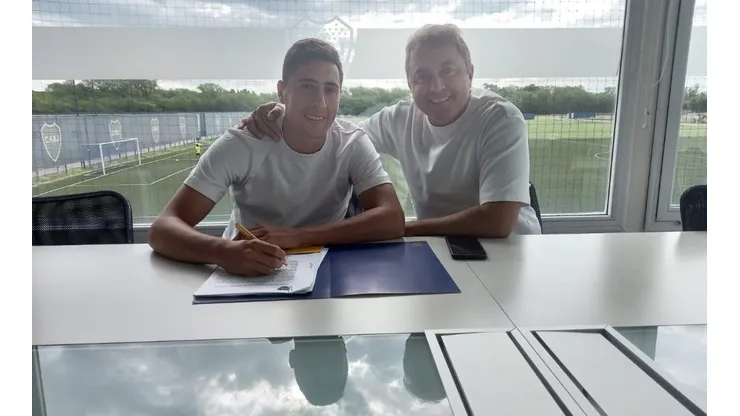 Merentiel puso la firma y se confirmó qué dorsal utilizará en Boca