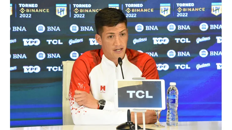 "Merolla no va a firmar un precontrato con Boca"