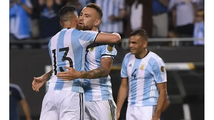 Otamendi y uno mas: River busca una defensa de Selección para junio