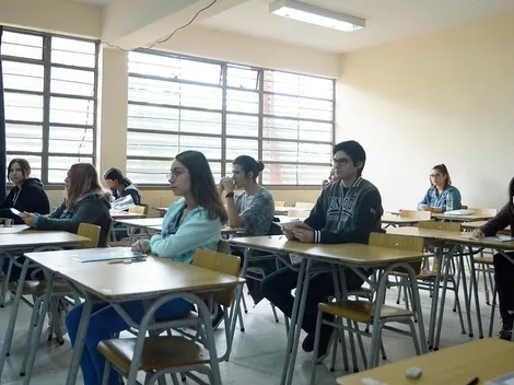 ¿Quiénes reciben la Ayuda Escolar 2023 y cuánto dinero se cobra?