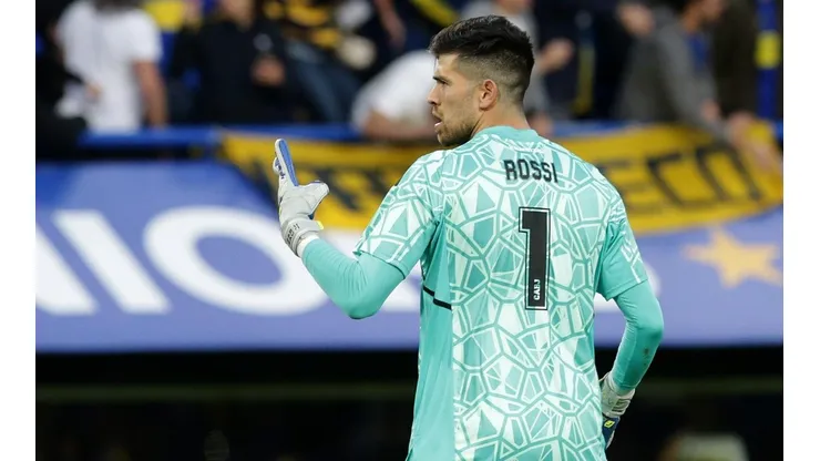 Sorpresa total: el jugador de Boca que se agarró la 1 que dejó Rossi