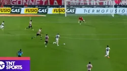 VIDEO | De no creer: el tremendo blooper de Herrera para que la Selección se quede sin chances