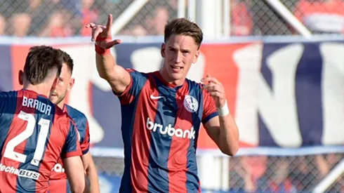Vombergar hizo sonreír a San Lorenzo: le ganó a Arsenal en medio de un clima hostil contra la dirigencia
