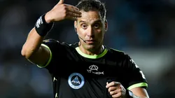 "Quiso atajarla": la insólita explicación de Rapallini tras el polémico penal en contra de Boca