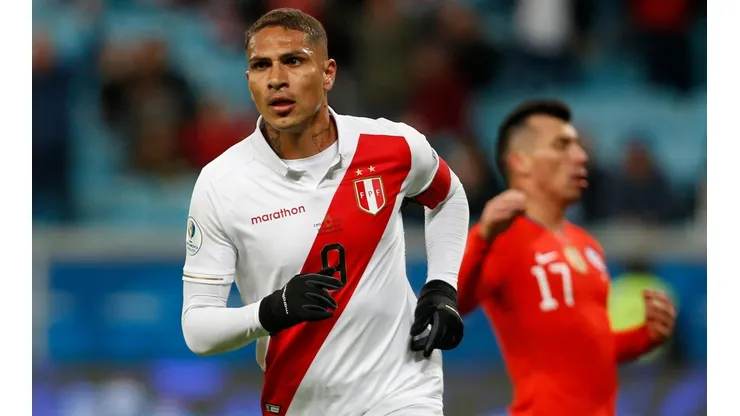 Paolo Guerrero es nuevo refuerzo de Racing.