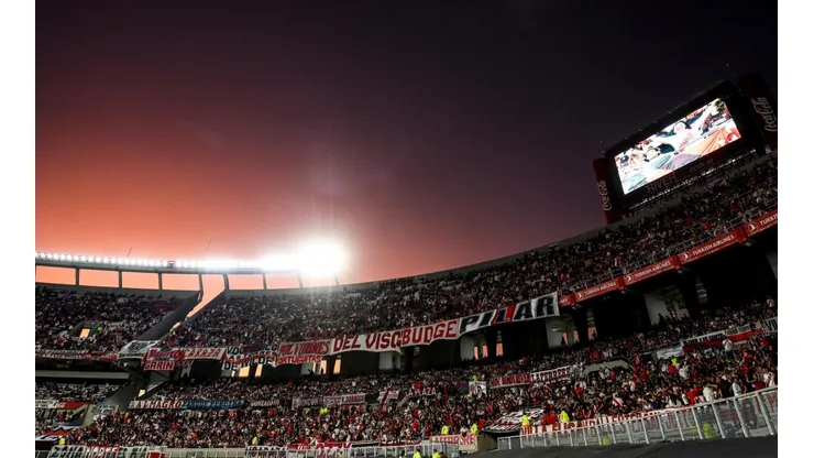 "Hermoso": tras las quejas de los hinchas, River sumó rojo y le sacó gris al Monumental