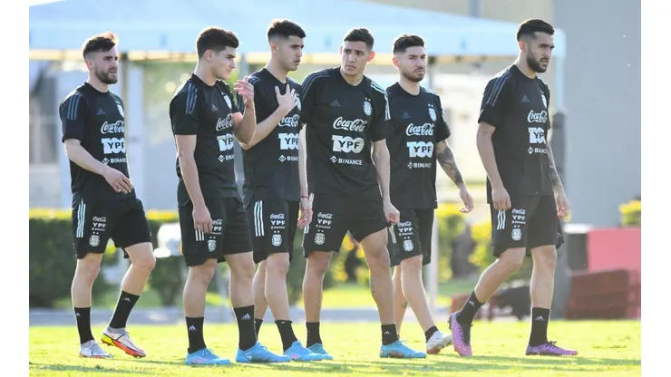 ¿Se muda? Desde la Premier vienen a la carga por un jugador de la Selección