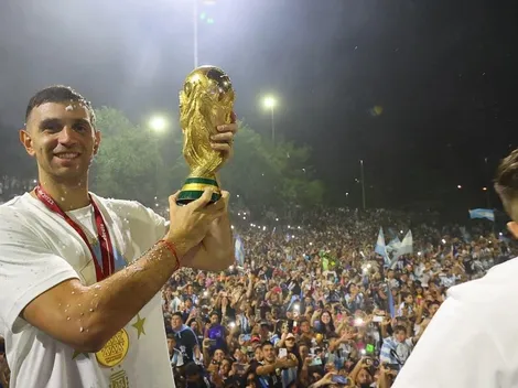 Mirá que te come, villano: Dibu Martínez mostró cómo ataca el perro que compró por 20 mil dólares