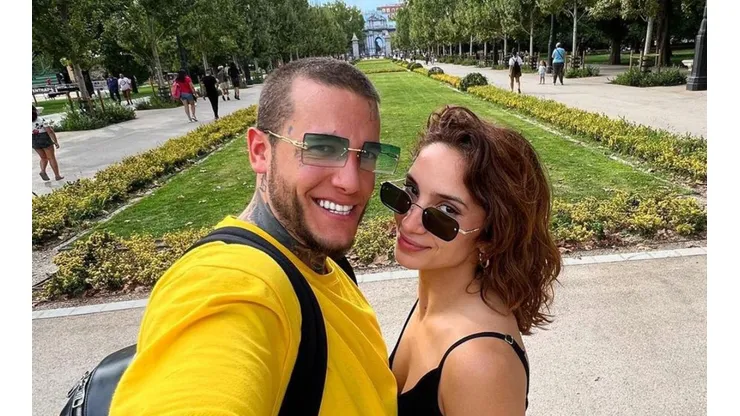 Alex Caniggia junto a Melody Luz, su pareja.