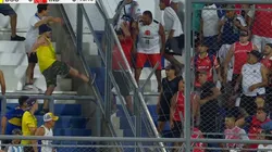 No aprendemos más: incidentes en las tribunas de Boca e Independiente que detuvieron el partido