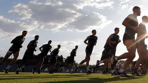 Confirmaban que iba a ser refuerzo de Boca, pero lo desmintió su esposa: "¿Cómo?"