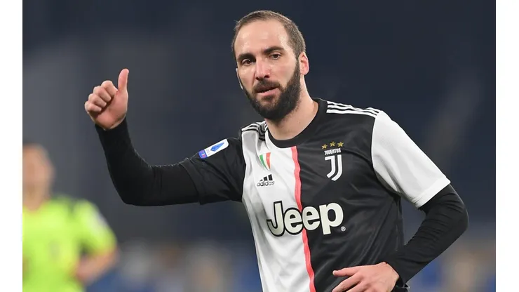 Gonzalo Higuaín es uno de los argentinos partícipe de una de las ventas más caras.